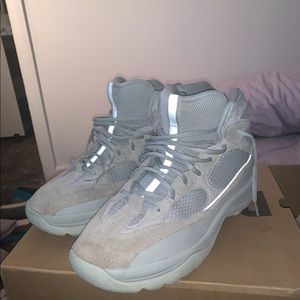 Yeezy season 6 boot size 12